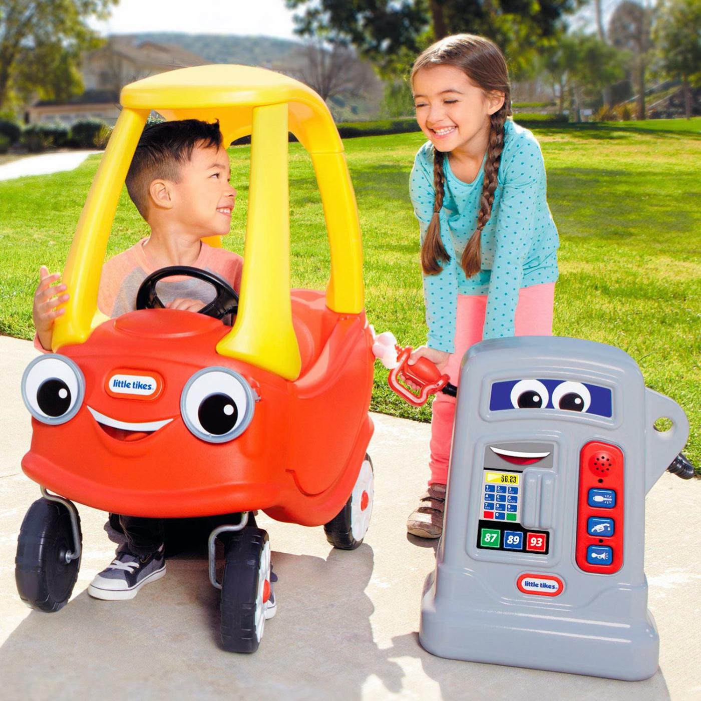 Foot To Floor | Cozy Coupe®